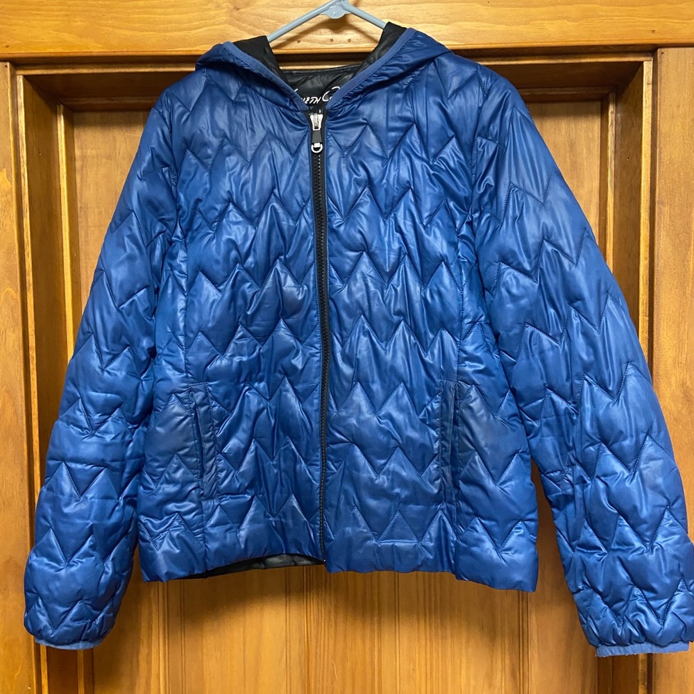 Kenneth Cole Women’s Short Puffer Jacket with Hood (size L)